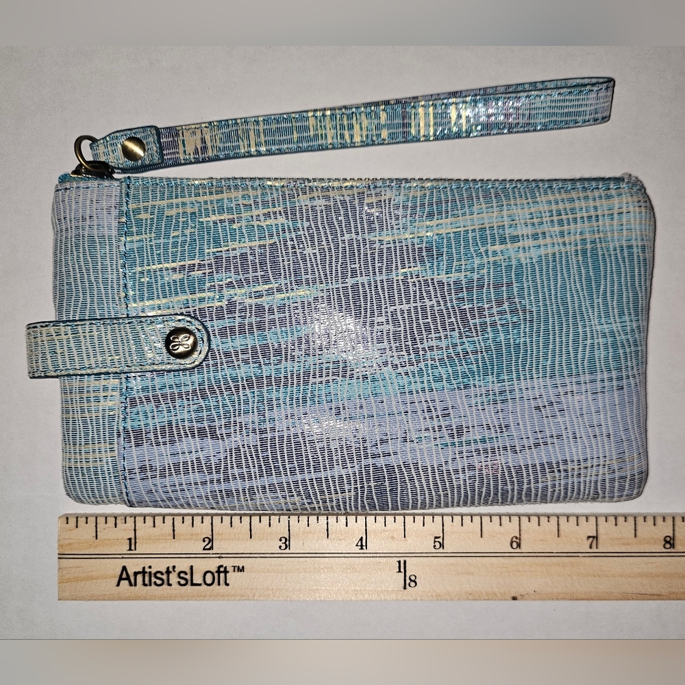 NWOT HOBO Blue and Grey Wristlet Clutch